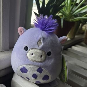 **Adorable 5-Inch Meadow the Horse Squishmallow**